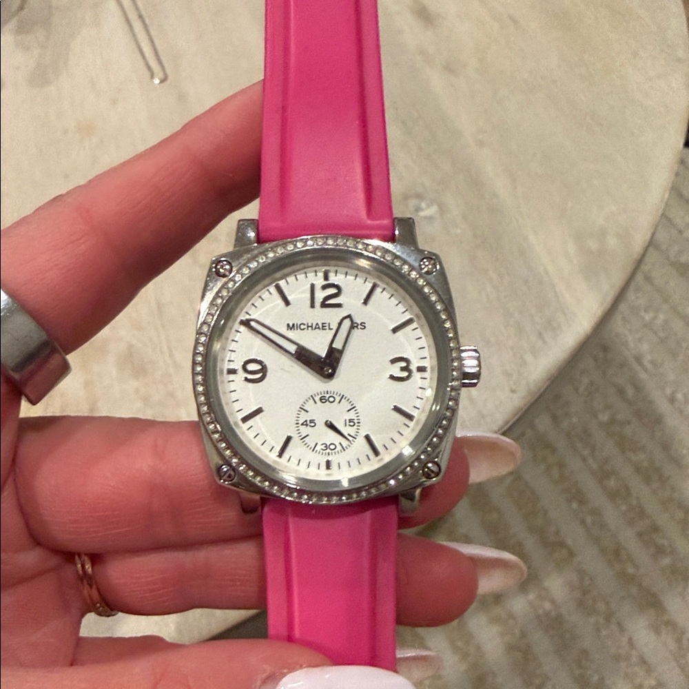 Michael Kors Watch 
needs a new battery!!